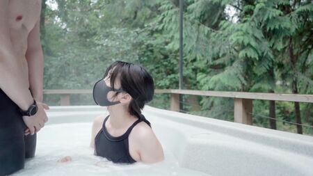 Sex in einem Whirlpool mit einem Asiaten