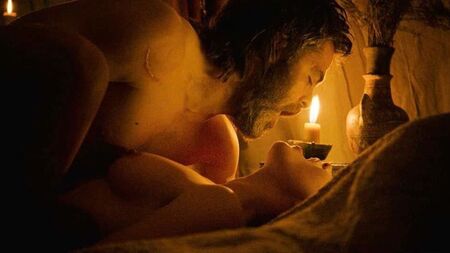 Florence Pugh nackt und beim Sex in „Outlaw King“ auf ScandalPlanet.Com