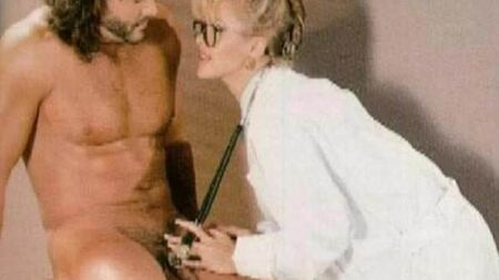 Name des Playgirl-Centerfold-Models, der Milf, der Ärztin und der Stiefmutter?