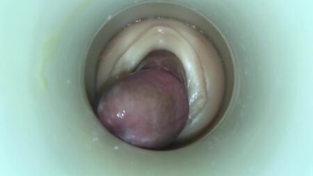 Abspritzen vor der Sperma-Cam