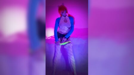 Sexy Striptease. Zieh mir mein Höschen aus. KutieKitten Teil 2