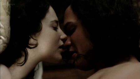 Andrea Riseborough nackt – The Devil’s Whore, Staffel 1, Folge 1–2 (2008) HD 720p online anschauen