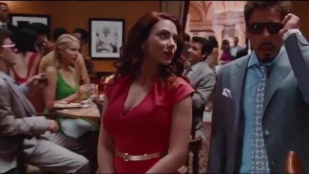 Brustvergrößerung bei Scarlett Johansson