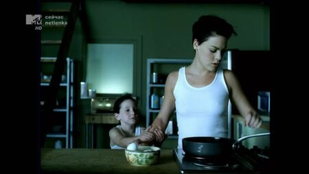 P!nk – Family Portrait PINK