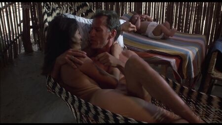 Elpidia Carrillo, Cynthia Gibb nackt – Salvador (1986) HD 1080p Online anschauen