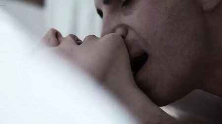 Marin Ireland – 28 Hotelzimmer (2012)