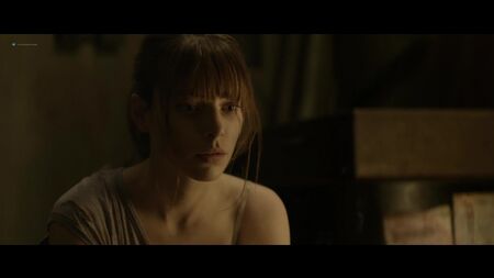 Lauren German, Rosanna Arquette – Sexy – The Divide (2011) HD 1080p Blu-ray