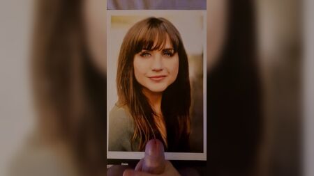 Natasia Demetriou als Hommage