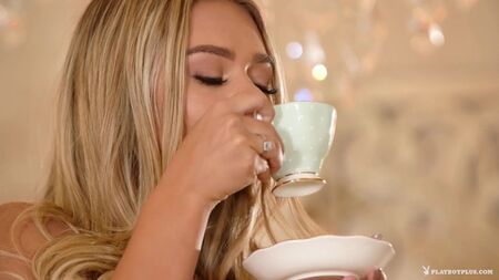 Tahlia Paris (High Time) [2017, Solo, Blond, Posing, Porno, HD 1080p]