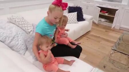 Auf die süßesten Babys der Welt aufpassen!