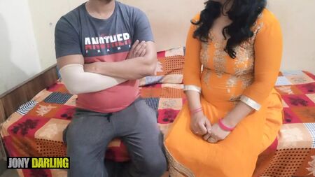 Die Schwägerin aus dem Punjab schloss eine Wette mit ihrem Schwager ab und hatte Sex mit ihm; der Schwager brachte sie zum Schreien. Punjabi-Audio von Jony Darling