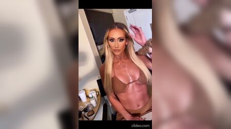 Carmella alias Leah Van Dale – Juni 2021