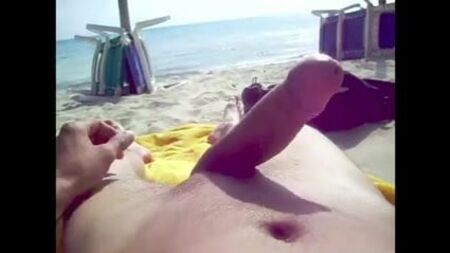 Erektion am FKK-Strand