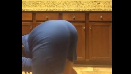 Mizz TwerkSum twerkt wie verrückt | WSHH _ worldstarcandy