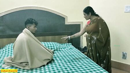 Indisch-bengalische Stiefmutter hat heißen, wilden Sex mit ihrem jugendlichen Stiefsohn! Mit klarer Tonqualität
