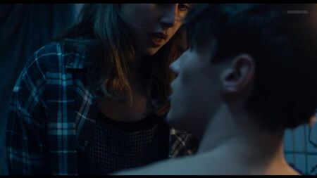 Julie Brochorst Andersen Nude – Anti (DK 2016) 1080p Online anschauen