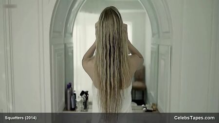 Gabriella Wilde völlig nackt
