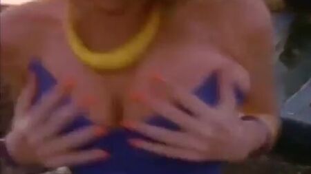 Donna Edmondson – Playboy „Playmate des Monats“ 1987