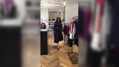 Karen Millen – Blaues Sommerkleid 1.mov