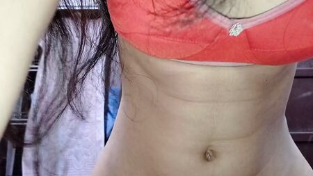 Ich habe meine Freundin gefickt und sie hat gepinkelt, in Full HD mit klarem Hindi-Ton, Desi-Porno-Sexvideo, indischer Porno