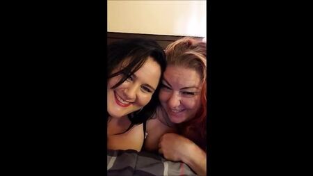 Lesbische Webcam-Shows mit der sexy Alyssa Jane
