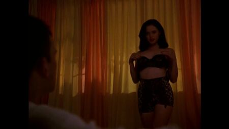 Amy Locane, Rose McGowan nackt – „Going All the Way“ (1997)