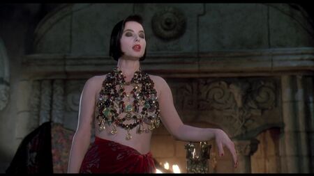 Isabella Rossellini, Catherine Bell u. a. Nackt – Der Tod steht ihr gut (1992)