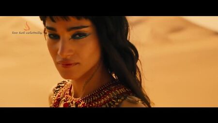 Sofia Boutella – Die Stiefmutter 2017