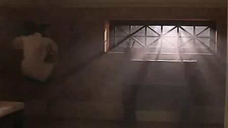 Famke Janssen – Goldeneye