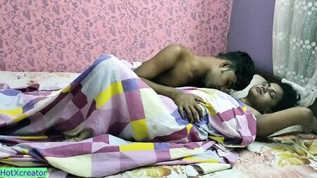 Heißer Mitternachtssex mit der vollbusigen Schwägerin! Indischer Sex