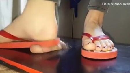Ich liebe ihre Sandalen – Miss J Flip-Flops Crush 14