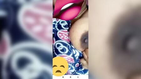 Tante aus Chennai, Tamilin mit großen Brüsten