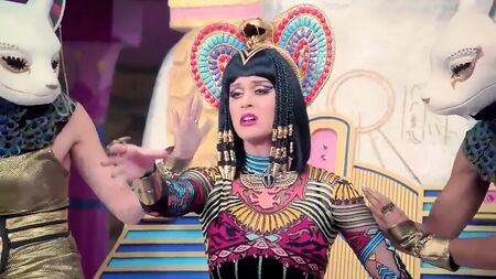 Katy Perry – „Dark Horse“ (Porno-Version)