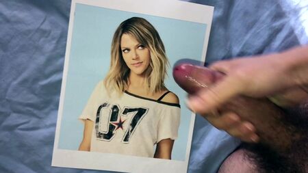 Kaitlin Olson – Hommage