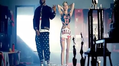 Miley Cyrus gegen Miley May