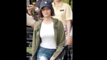 Liza Soberano – Sperma-Hommage – Oberschenkel und Brüste