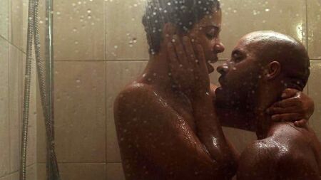 Sanaa Lathan nackt beim Sex unter der Dusche auf ScandalPlanet.Com
