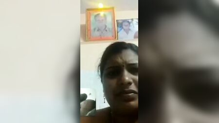 Heiße tamilische Paare zum ersten Mal im Video-Sex-Chat