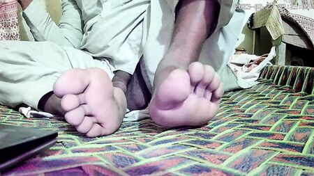 Sex zwischen einem pakistanischen Mädchen und einem pakistanischen Jungen im Schlafzimmer 3977