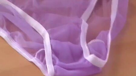 Nylon-Unterhose