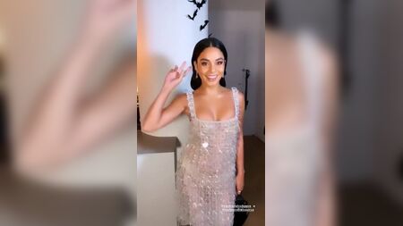 Vanessa Hudgens zeigt in einem sexy Kleid ihr Dekolleté und ihre neuen großen Brüste