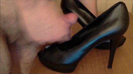Fick- und Abspritz-Peeptoe-Plateauschuhe