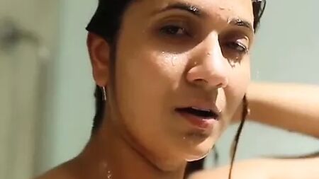 Pooja Laxmi Joshi: „Shower on Her“, Fliz Movies