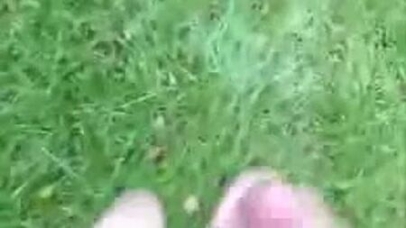In der Natur wichsen