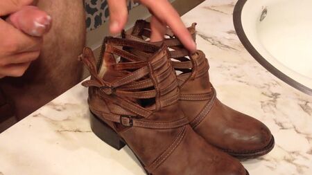 Die verdammten „Freebird“-Stiefeletten von Steve Madden meiner Frau