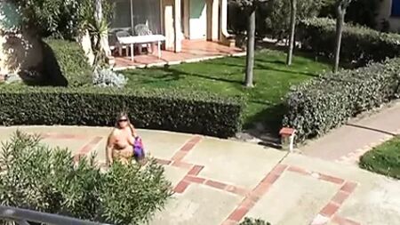 Genießen Sie die Sonne in einem FKK-Resort