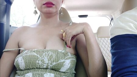 Mein Freund und seine Freundin beim riskanten Sex im Freien – Heißes, sexy Mädchen beim Sex im Auto