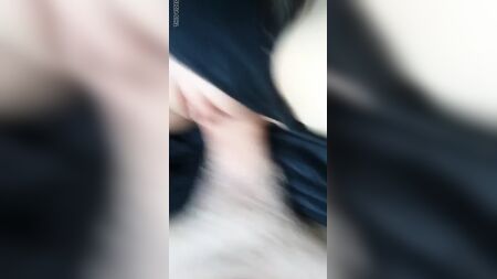 Ihre Mutter ruft sie an, während sie gerade Sex hat