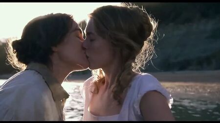 Saoirse Ronan und Kate Winslet in verschiedenen lesbischen Sexszenen
