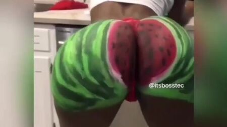 Wassermelone mit Kirschen